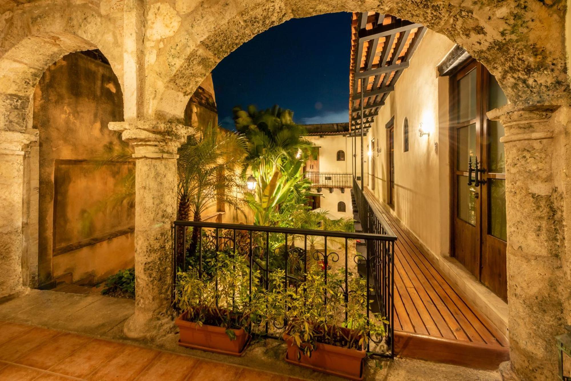 ホテル El Beaterio Casa Museo サントドミンゴ エクステリア 写真